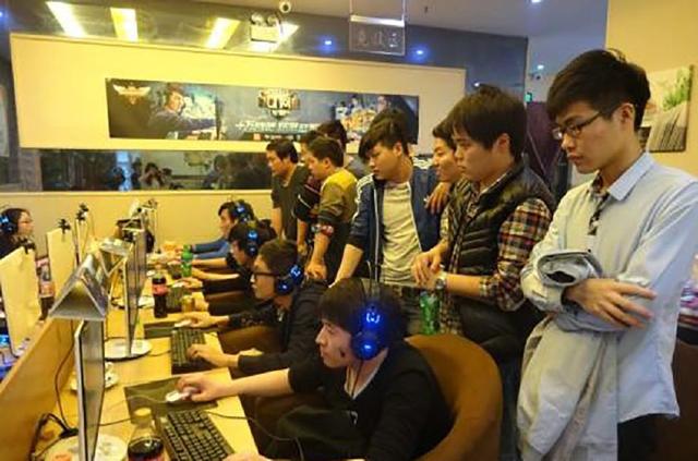 TL，如果你早点来，我们就能早点赢！EDG 以 2-0 横扫 TL，历史上首次战胜 TL